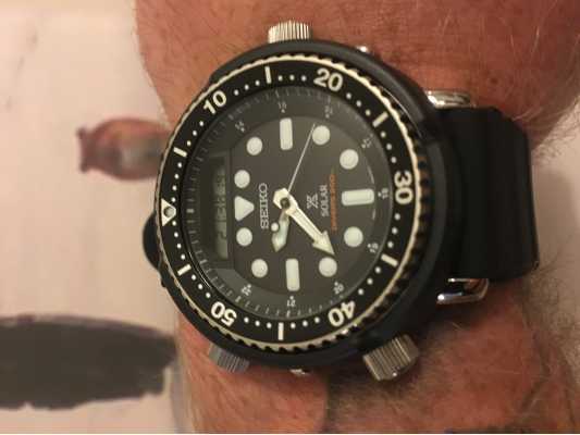 Seiko Prospex Arnie Re-Issue Solar Divers 200m Black SNJ025P1 - First Class  Watches™ IRL