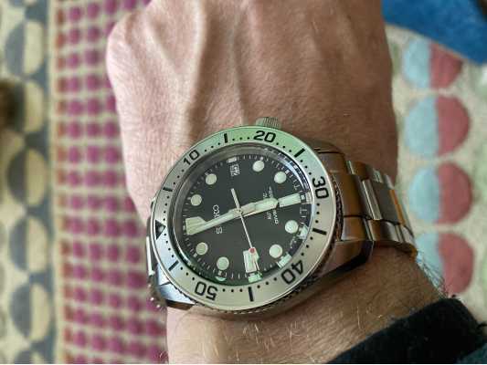 Seiko PROSPEX 1968 Reinterpretation | Stainless Bracelet | Black Dial |  Sapphire SPB185J1 - First Class Watches™ IRL